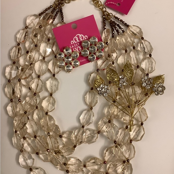 COPY - Sassy Jones Penelope Bib Necklace Set - Picture 1 of 7